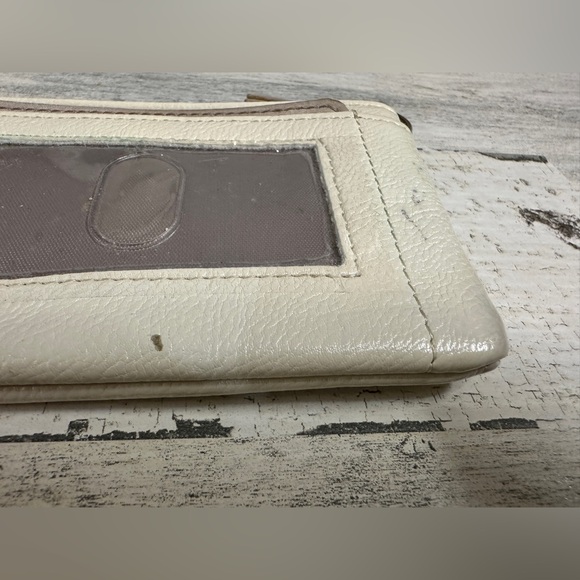 Cream Leather Zip Wallet Coin Purse Cardholder - Picture 4 of 7